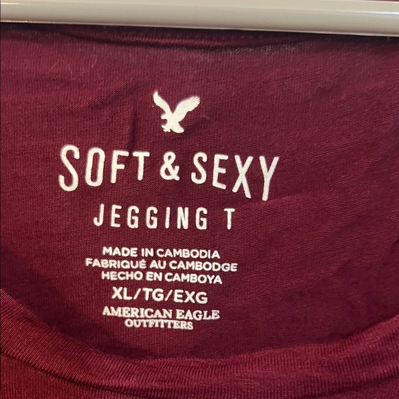 American Eagle Burgundy Long Sleeve Tee - Picture 3 of 6